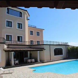 Le Tre Rose 3*, Bono (Sassari) Italia